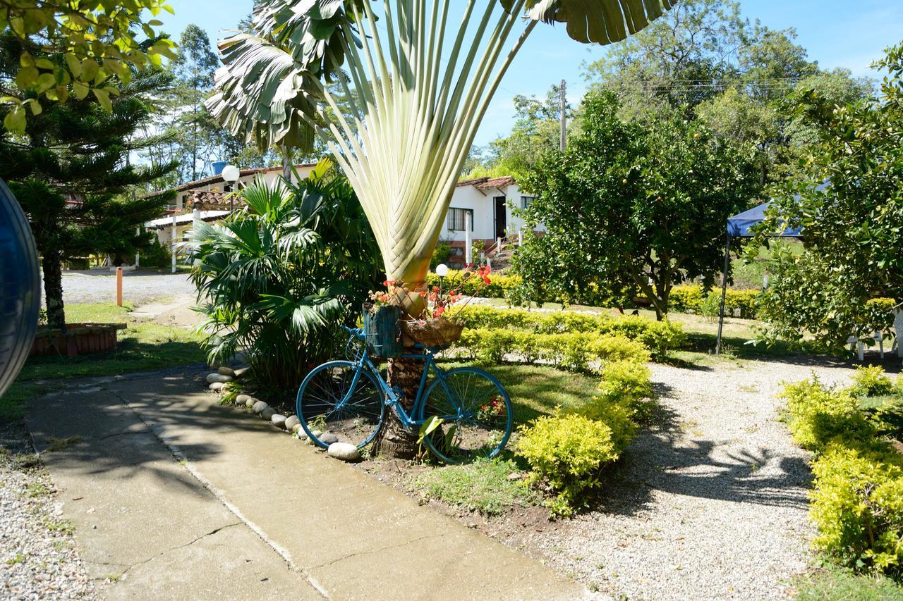 Hotel Campestre La Loma Curití Exterior foto